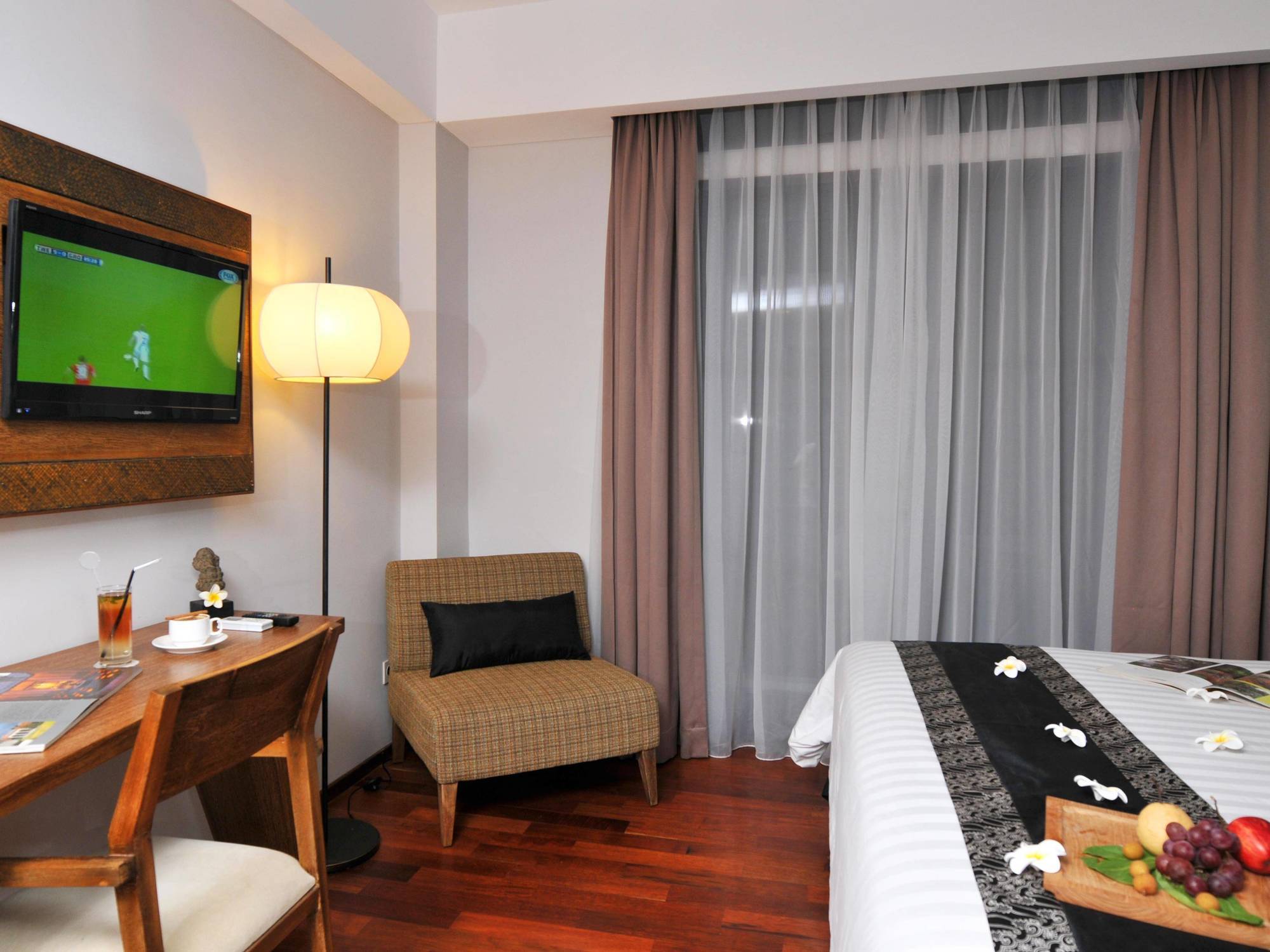 Capital O 852 The Silk At Dago Hotel Bandung Ngoại thất bức ảnh
