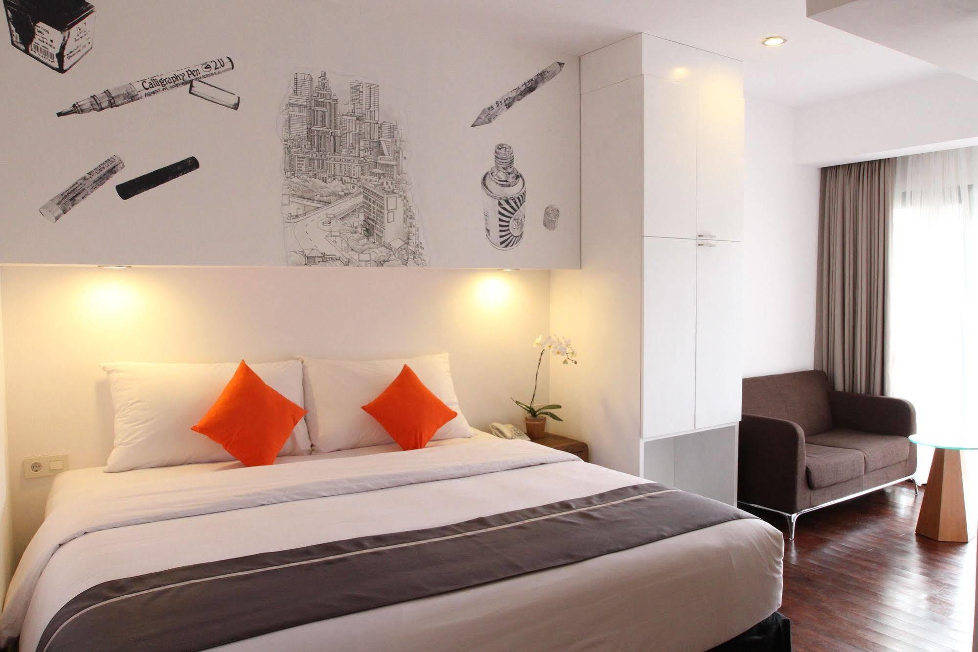 Capital O 852 The Silk At Dago Hotel Bandung Ngoại thất bức ảnh