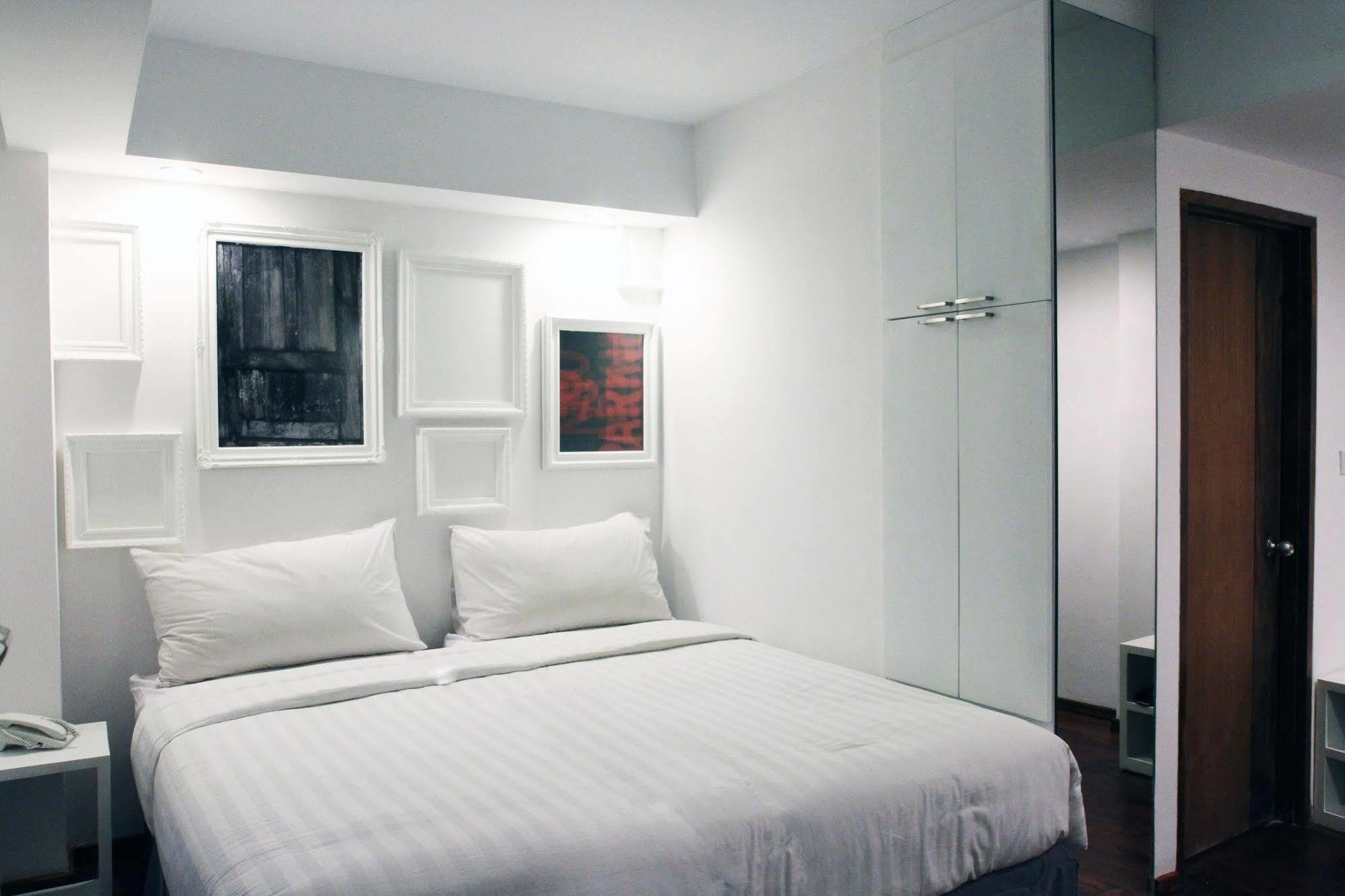 Capital O 852 The Silk At Dago Hotel Bandung Ngoại thất bức ảnh