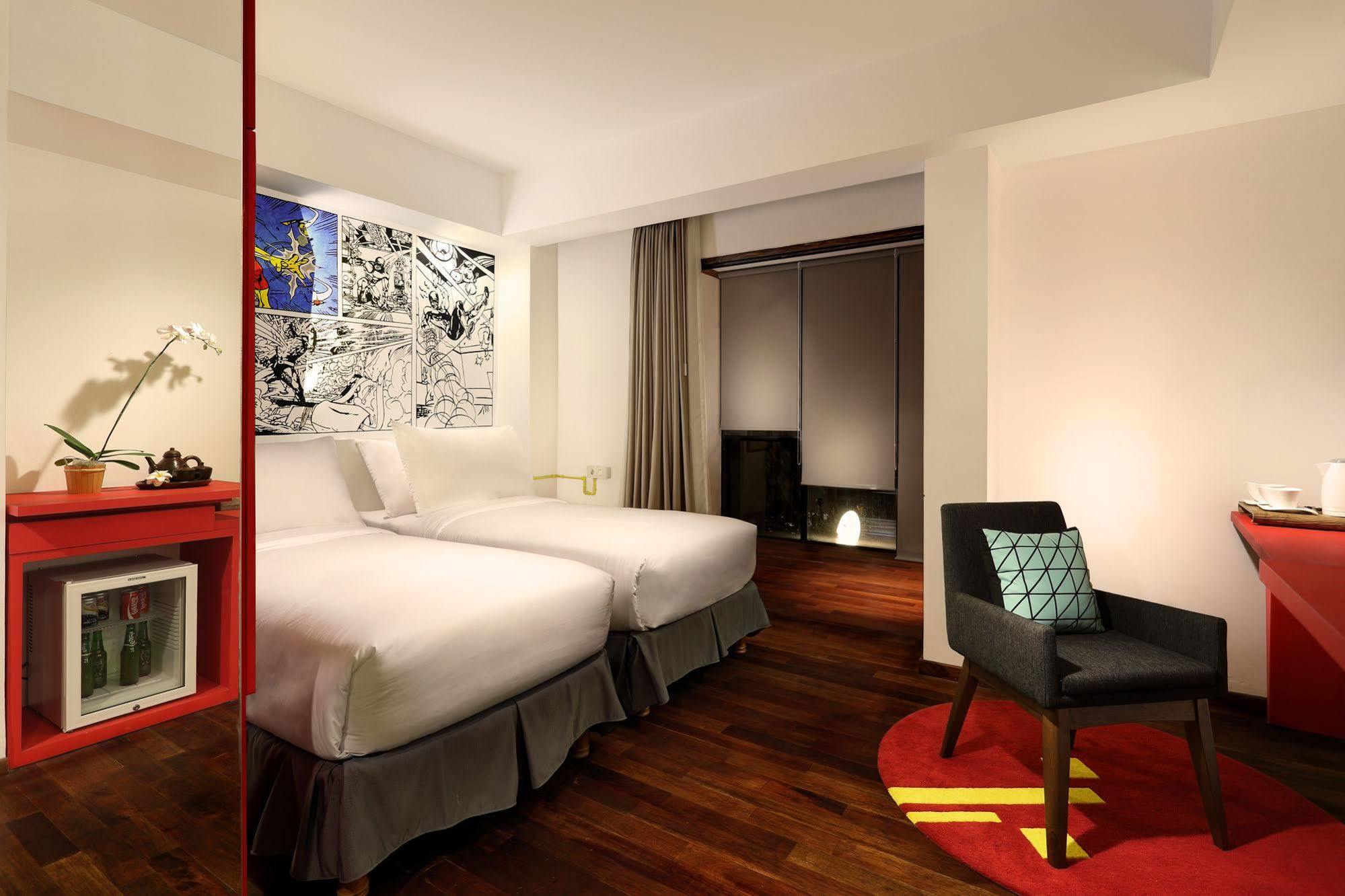 Capital O 852 The Silk At Dago Hotel Bandung Ngoại thất bức ảnh