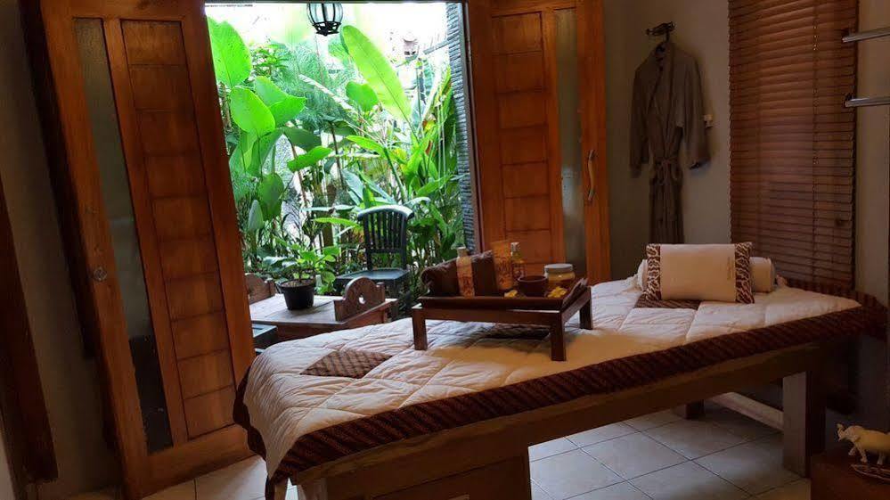 Capital O 852 The Silk At Dago Hotel Bandung Ngoại thất bức ảnh