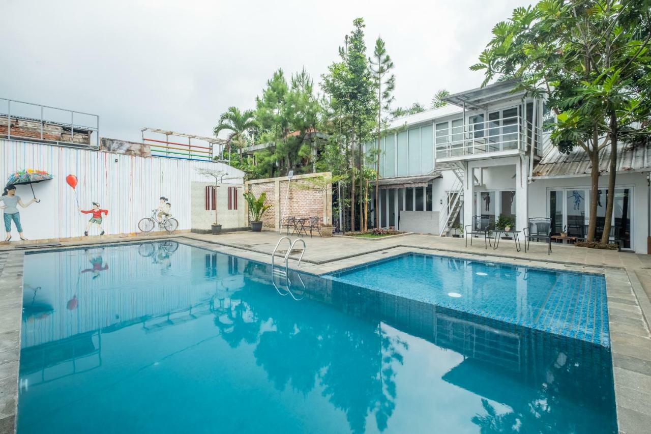 Capital O 852 The Silk At Dago Hotel Bandung Ngoại thất bức ảnh