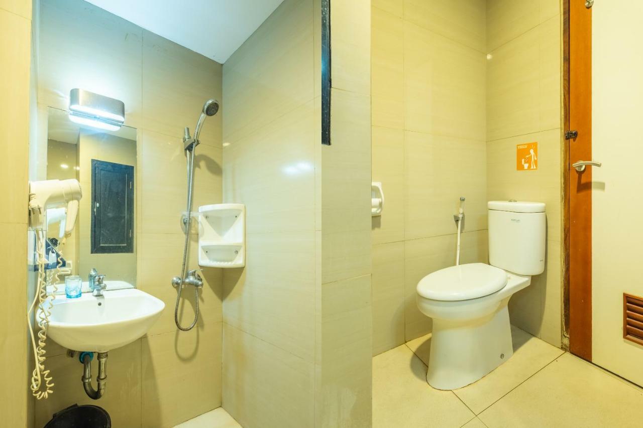 Capital O 852 The Silk At Dago Hotel Bandung Ngoại thất bức ảnh