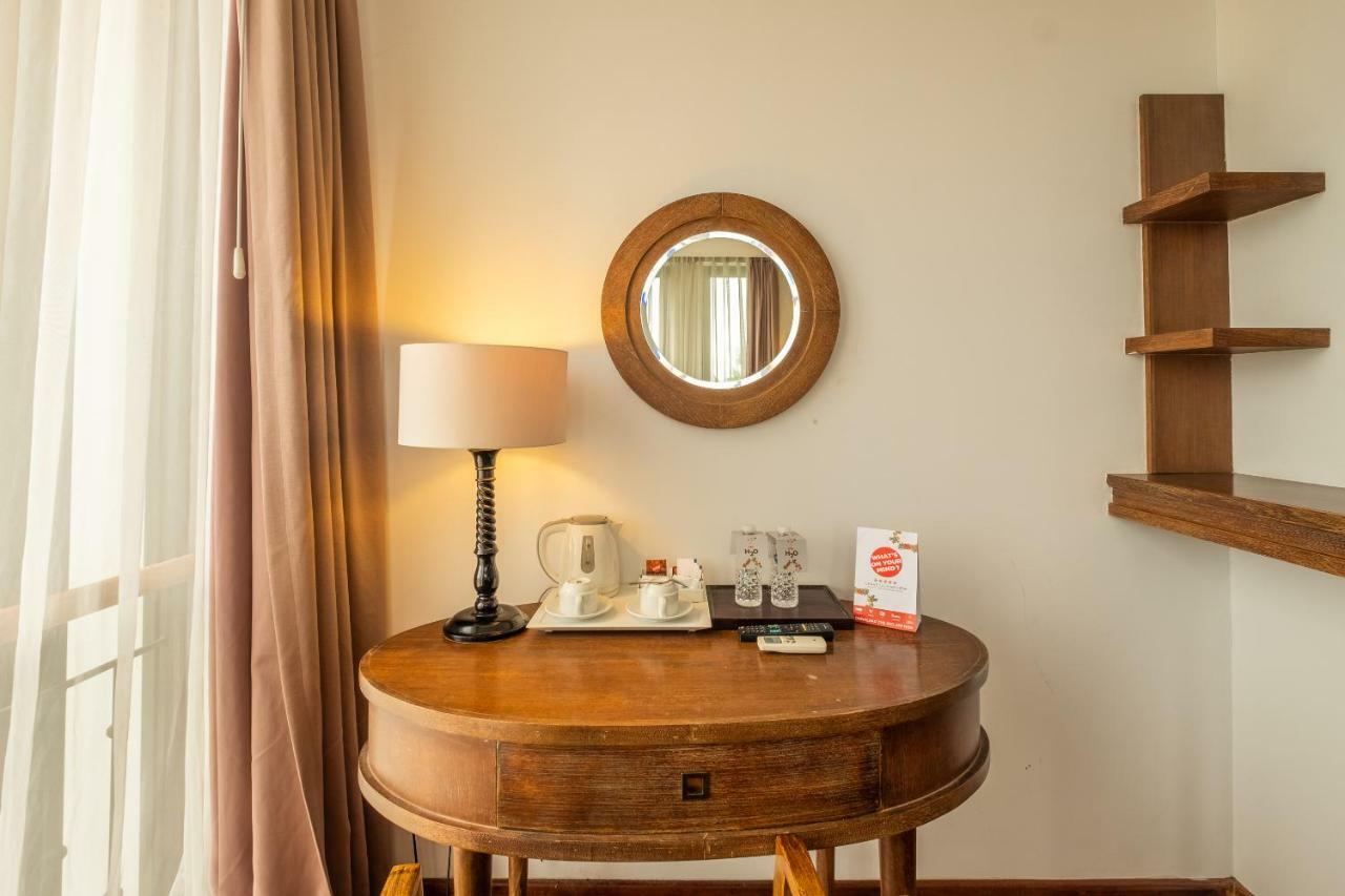 Capital O 852 The Silk At Dago Hotel Bandung Ngoại thất bức ảnh