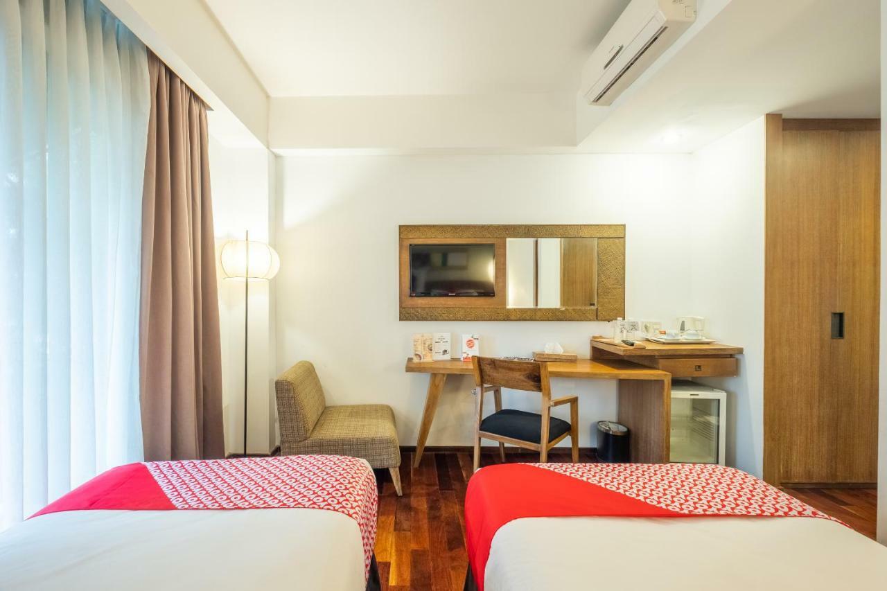 Capital O 852 The Silk At Dago Hotel Bandung Ngoại thất bức ảnh