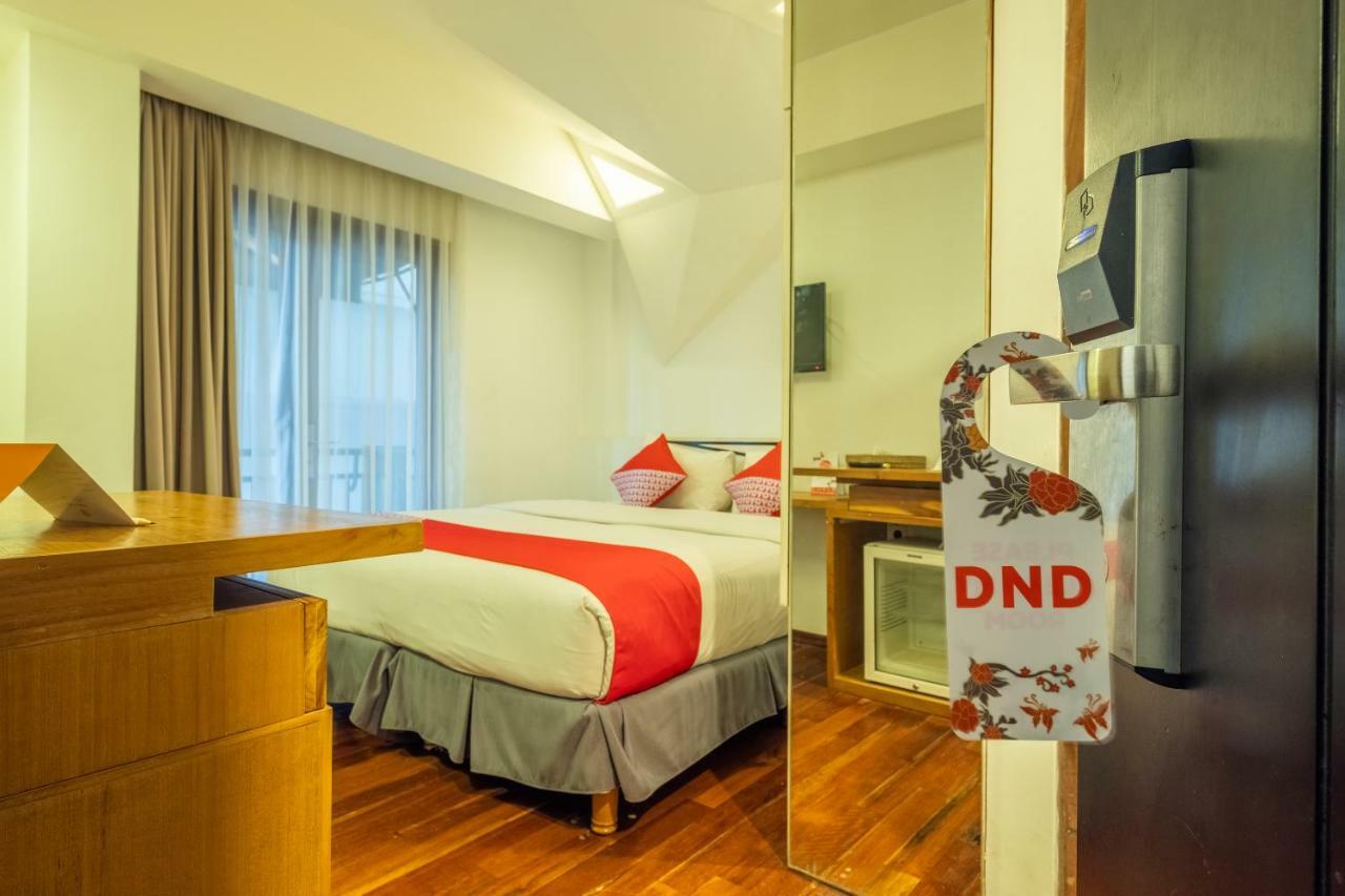 Capital O 852 The Silk At Dago Hotel Bandung Ngoại thất bức ảnh